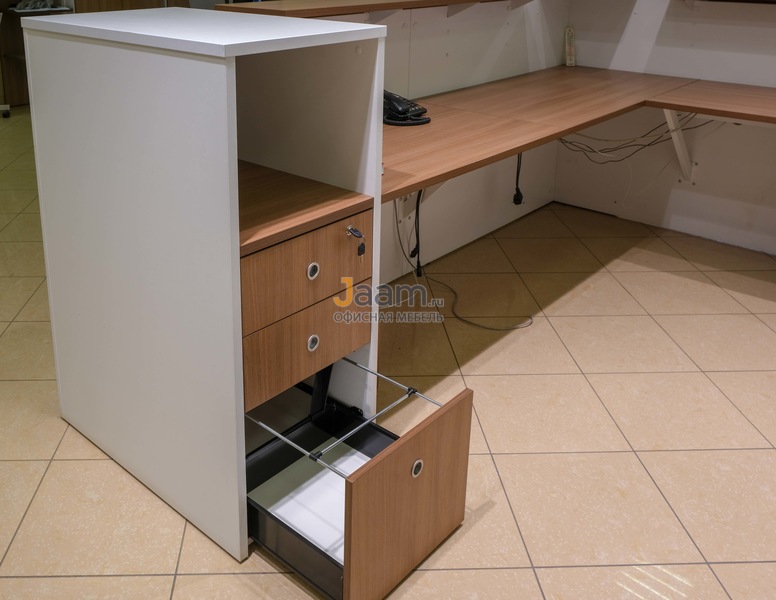 Стойка ресепшн PROFIQUADRO